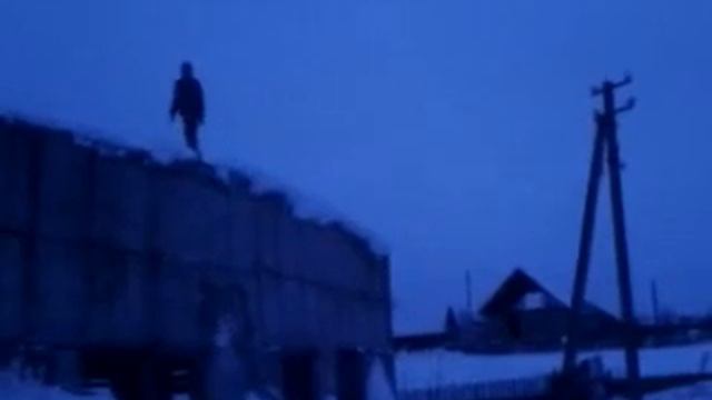 Заднее сальто с крыши (бланш) смотреть онлайн