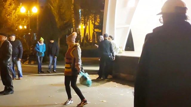 Kharkiv Харьков Танцы в парке Горького смотреть онлайн