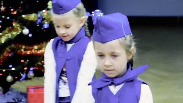 ТАНЕЦ СТЮАРДЕСС смотреть онлайн