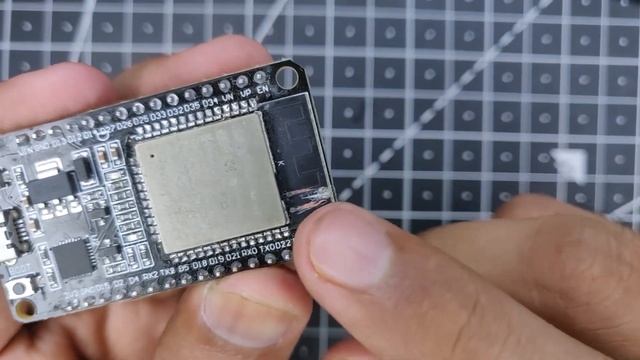 ESP32 External Antenna Attachment Tutorial | ESP32 Long Range Antenna Mod | HOW TO смотреть онлайн