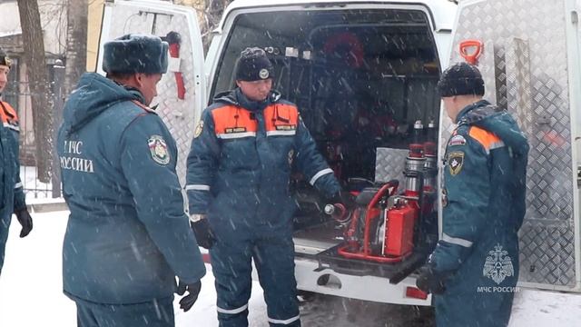 Проверка готовности мобильного пункта обогрева ГУ МЧС России по Амурской области смотреть онлайн