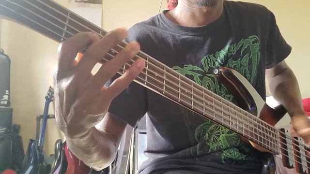 Escape from the City(City Escape)- Sonic Adventure 2- Bass cover смотреть онлайн