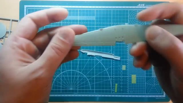 Обзор модели самолёта E-2C Hawkeye 1/144 от фирмы Revell 04092 смотреть онлайн