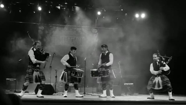 Оркестр волынщиков City Pipes. Самайн 2014 Калуга смотреть онлайн