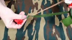 Реалистичный цветок гвоздики из салфетки (креповой бумаги)