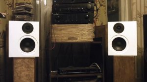 Трех полосная акустика с СЧ в щитке, цифровое деление, 3 усилителя