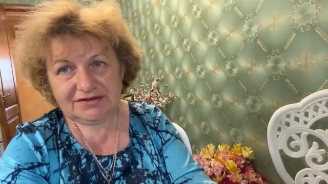 Что лучше подарить ? Букет или цветы в вазоне ? смотреть онлайн