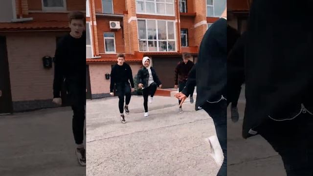 LIL SKIES - RIOT | DANCE VIDEO | UDI DANCE SCHOOL смотреть онлайн