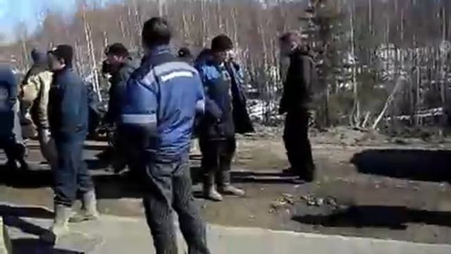 Забастовка работников УНГС Усинского подразделения 1мая 2013г смотреть онлайн