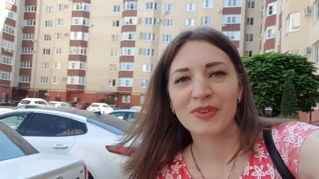 Случайная татуировка в интересном месте ? Убираю ковры на лето / Девочка - припевочка ? смотреть онлайн