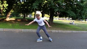 Как спуститься с горки на роликах | Школа роликов RollerLine Роллерлайн в МосквеRollerLine