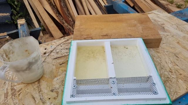 Как помыть кормушку для улья из ППС. Из личного опыта начинающего пчеловода. смотреть онлайн