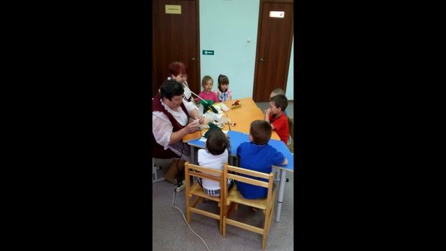 Видеоэкскурсия по детскому саду Среда по соц коммуникативному развитию Шишкинский д с Вагайский смотреть онлайн
