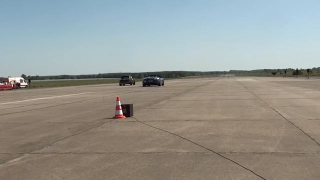 Trabant 601 2.0T vs. Opel GT 2.0T - 1/4 mile - Race at Airport 20.05.2012 смотреть онлайн