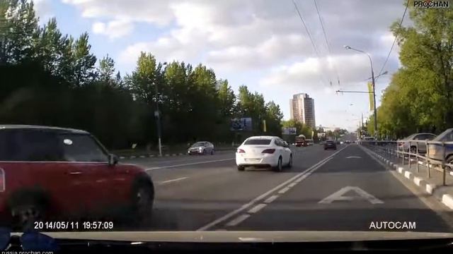 Lucky man / Родился в рубашке | Russian DashCam [HD] смотреть онлайн