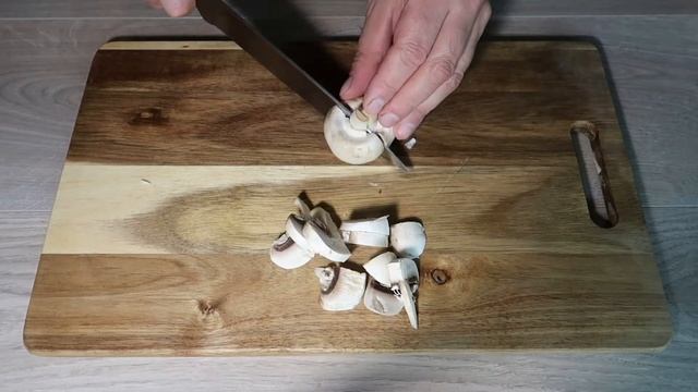 Вкусный рецепт Жареное мясо Просто и вкусно,к любому гарниру смотреть онлайн
