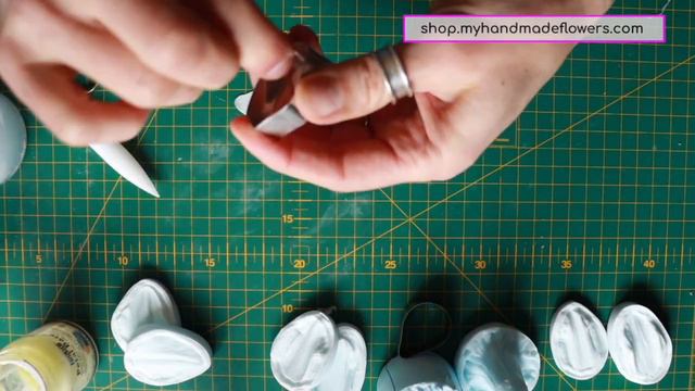 Daffodil Flower Tutorial, How to Make It, Works for Sugar Or Clay Flowers, Using Wallis Veiners смотреть онлайн