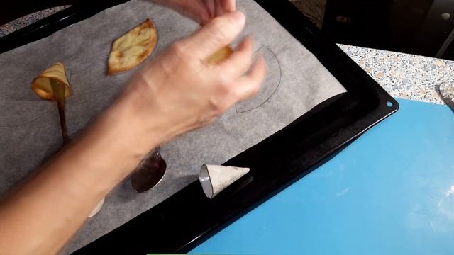 ВАФЕЛЬНЫЕ РОЖКИ ДЛЯ КРЕМА И МОРОЖЕНОГО!!! БЮДЖЕТНЫЙ И ПРОСТОЙ РЕЦЕПТ! ЦВЕТЫ ИЗ БЗК!!! смотреть онлайн