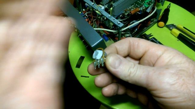 Как сделать самодельный многооборотный резистор за 15 рублей смотреть онлайн