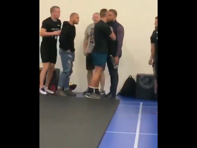 Чеченец наказал видео-блогера за плохие отзывы про чеченцев