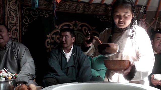 Bayar-Erdene - Setgeliin ayalguu смотреть онлайн