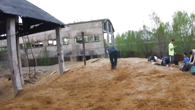 Акро в BORO возвращается смотреть онлайн