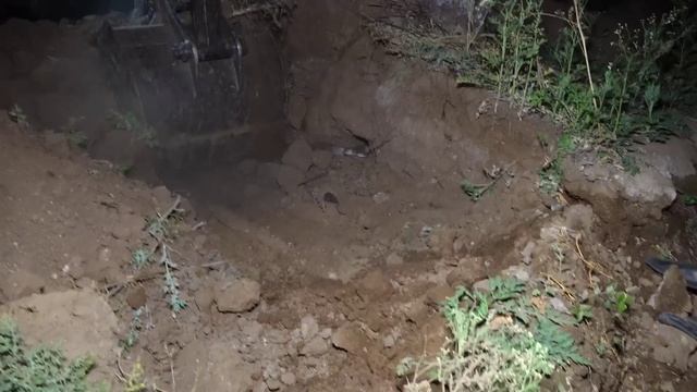 JCB की खुदाई से निकाले 2 सांप, बहुत दिन से एक ही जगह पर निकल रहे थे ये सांप #snakerescue смотреть онлайн