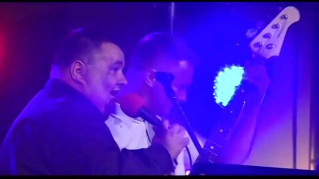 Slatki kolač-Jedan stari kontrabas смотреть онлайн