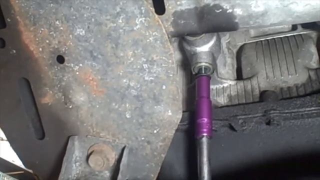 How to remove a 1994 Saturn head gasket (Part-1 of 2) смотреть онлайн