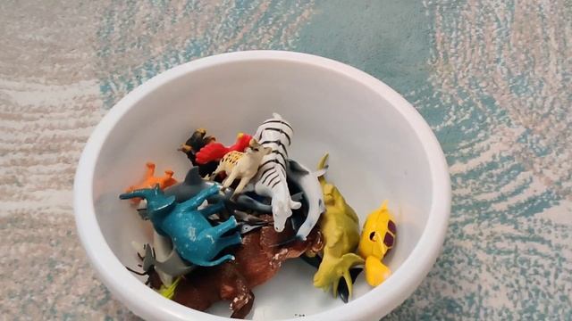 Животные глазами ребенка. Animals through the eyes of a child. #animals #toys#животные#like#oneplus смотреть онлайн