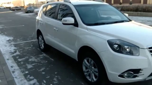Geely Emgrand X7 Рестайлинг. Белый. смотреть онлайн