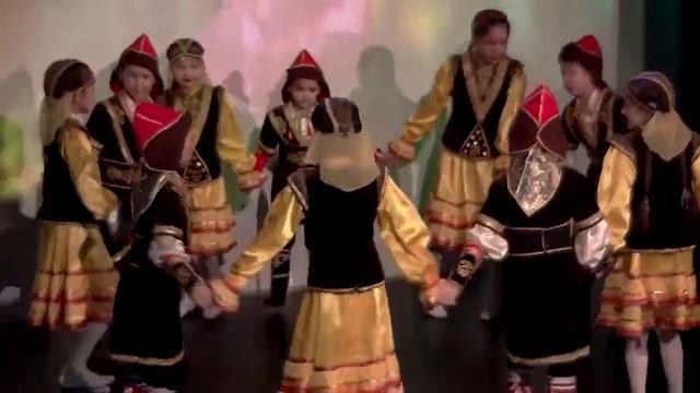 АНТ "Шатлык". Танец "Байрам" смотреть онлайн