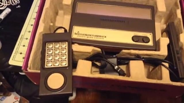 Intellivision Flashback & Colecovision Flashback Unboxing смотреть онлайн