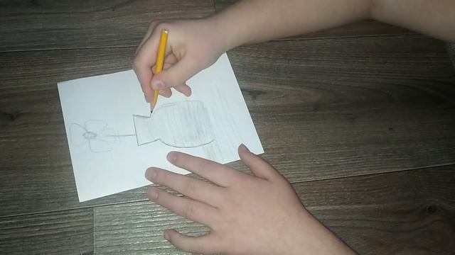 очень лёгкий рисунок цветка в вазе который нарисует любой человек. смотреть онлайн