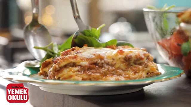 Mükemmel Lazanya Tarifi ve Kek Kalıbında Lazanya Yapmak смотреть онлайн