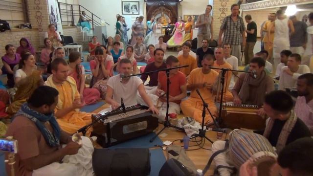 Kirtana Mela 2016 Moscow - E.M. Амала Кирти прабху - Киртан 9 - 31.07.2016