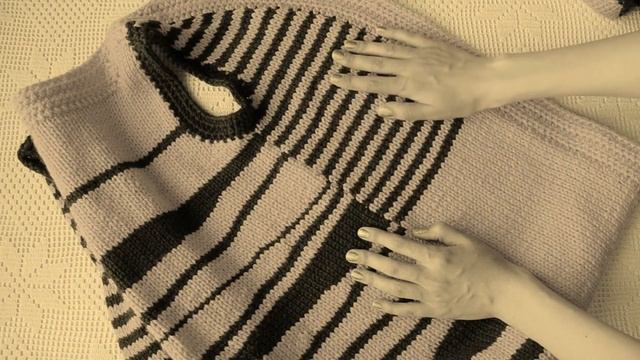 ВЯЗАНИЕ ГОТОВОЕ: ПОЛОСАТЫЙ ЖИЛЕТ СПИЦАМИ. ДУМАЛА ОДНО - СВЯЗАЛА ДРУГОЕ ))) || RovenTa-HandMade смотреть онлайн