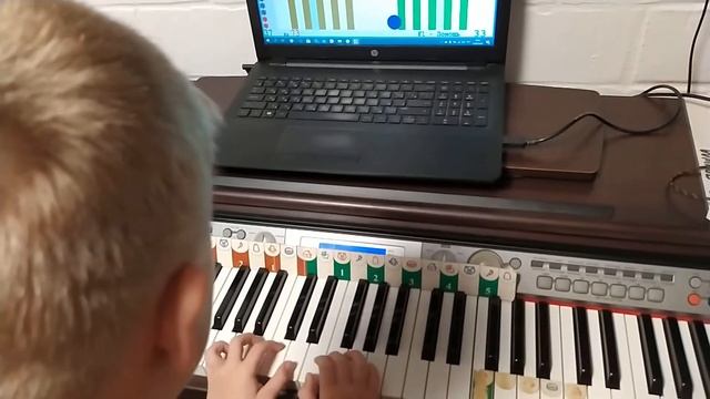 Учимся читать ноты с программой Софт Моцарт, Денис, 7 лет смотреть онлайн