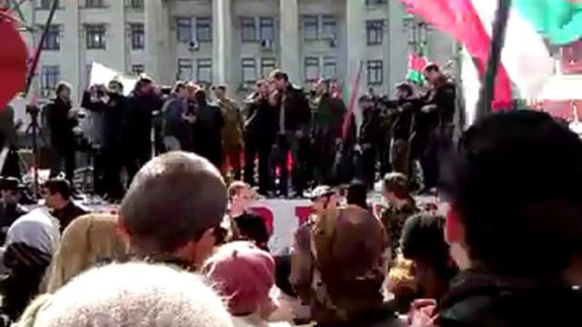 Одесса, Куликовое поле, 6 апреля 2014. Цареву подарили георгиевскую ленточку :) смотреть онлайн