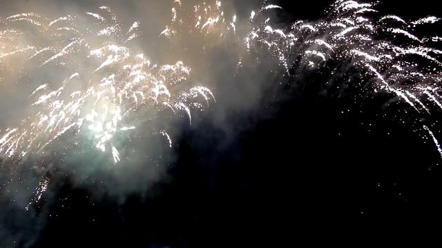 Новогодний салют 2019 смотреть онлайн