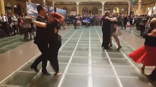 Valzer alla Filuzzi in Sala Borsa (Bologna) 22 febbraio 2020 смотреть онлайн