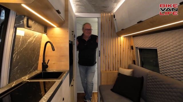 2023 Globe Traveller Falcon 4x4 VW Crafter смотреть онлайн