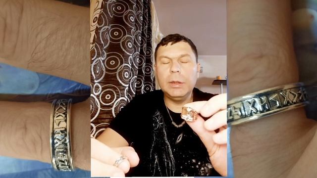 Кольцо Рунолога с 24 Рунами. Весь рунный футарк на пальце смотреть онлайн