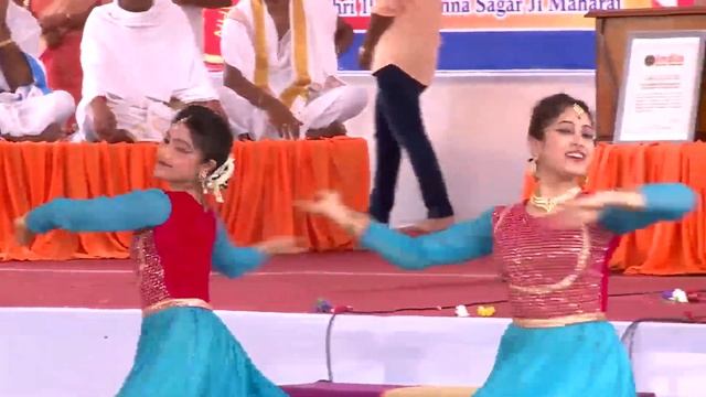 Ṇamokara Mantra I Navkar Mantra I Jain Dharma I Stunning Dance Performance смотреть онлайн