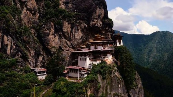 Discover The Best Eco-friendly Travel Spots For 2024 - Go Green On Your Next Adventure!