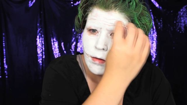 THE EVOLUTION OF JOKER MAKEUP смотреть онлайн