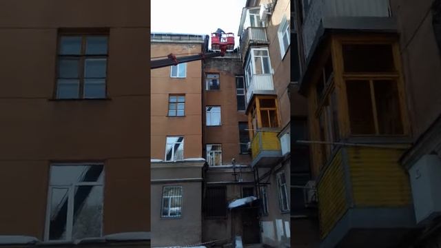 Наша работа долбит лёд. смотреть онлайн