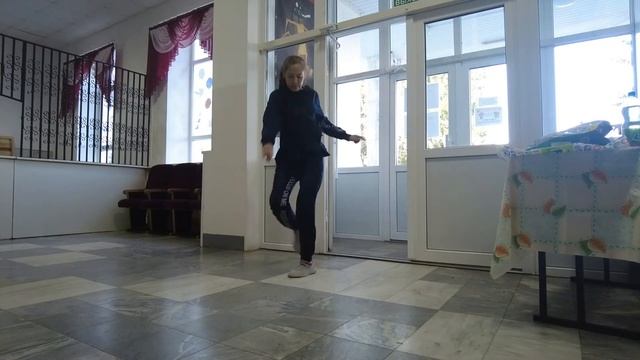 мини танец смотреть онлайн
