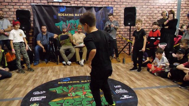 bboy Shock vs Le man vs Venom vs Rosty - брейкданс чемпионат TurtleFreeze Battle смотреть онлайн