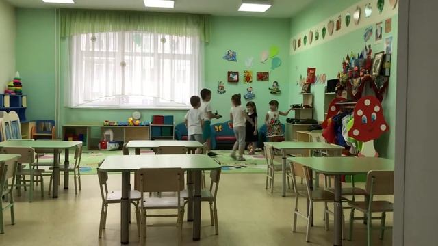 Ромарио принес поделку на 9мая. Счастья полные штаны! смотреть онлайн